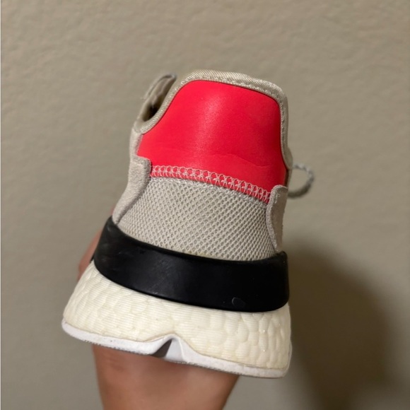 Adidas white soler red nite jogger - Picture 4 of 9